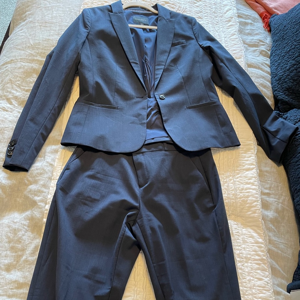 Banana Republic - 2 pant suits plus 1 blazer